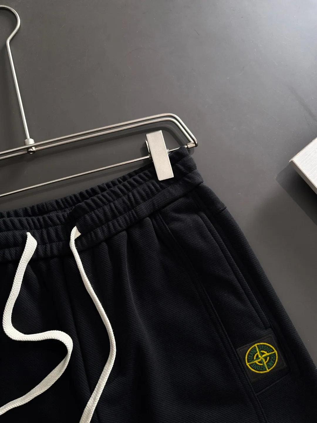 Next day shipping P360 Stone Island 2025 new autumn elastic band casual pants, thick counter-customized fabrics, high breathability and comfort, impeccable details, brand element design concept, reflecting high quality. It feels delicate and soft! It presents a casual cut and the upper body shape is great! Size: M-4XL